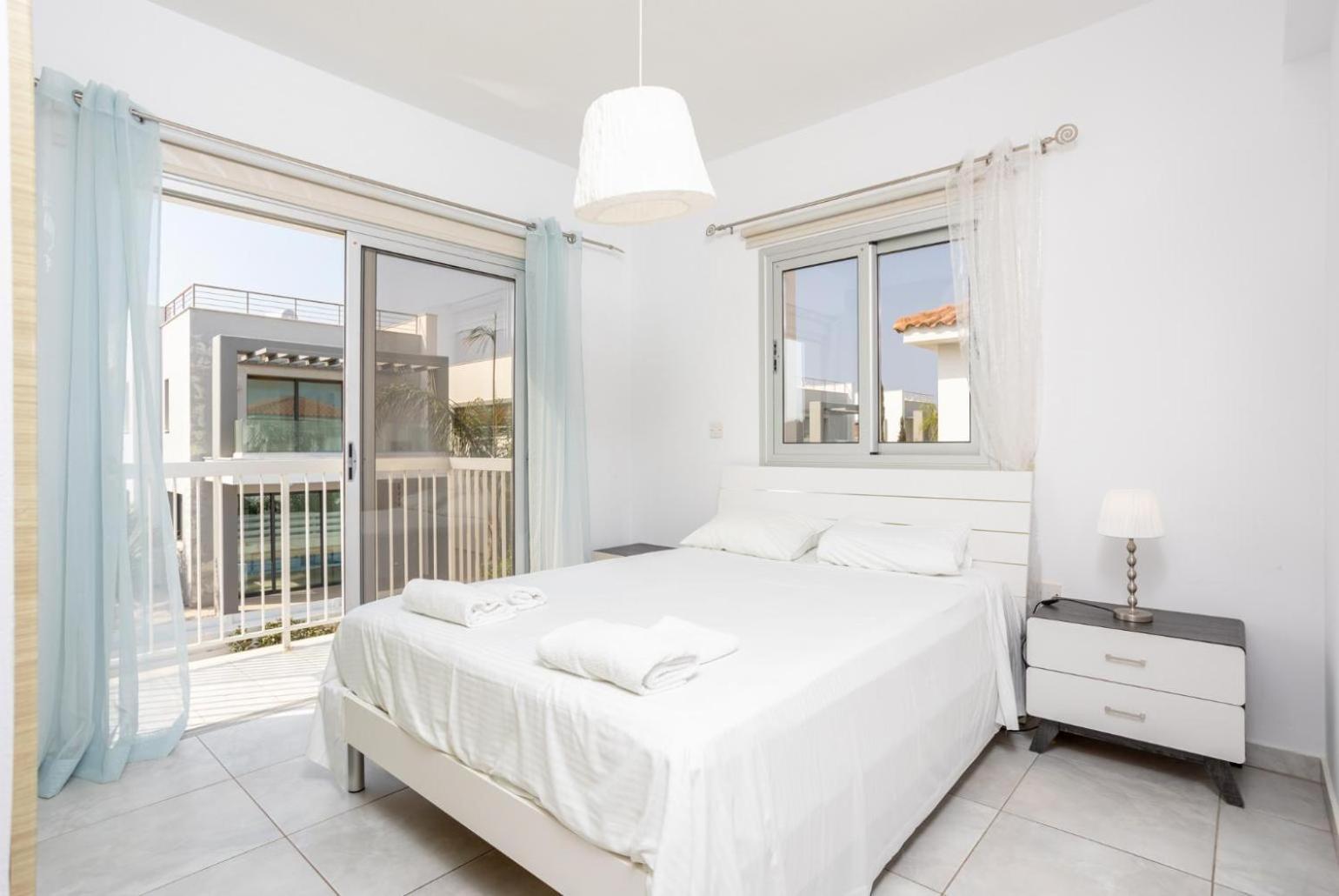 Marina Villa *
